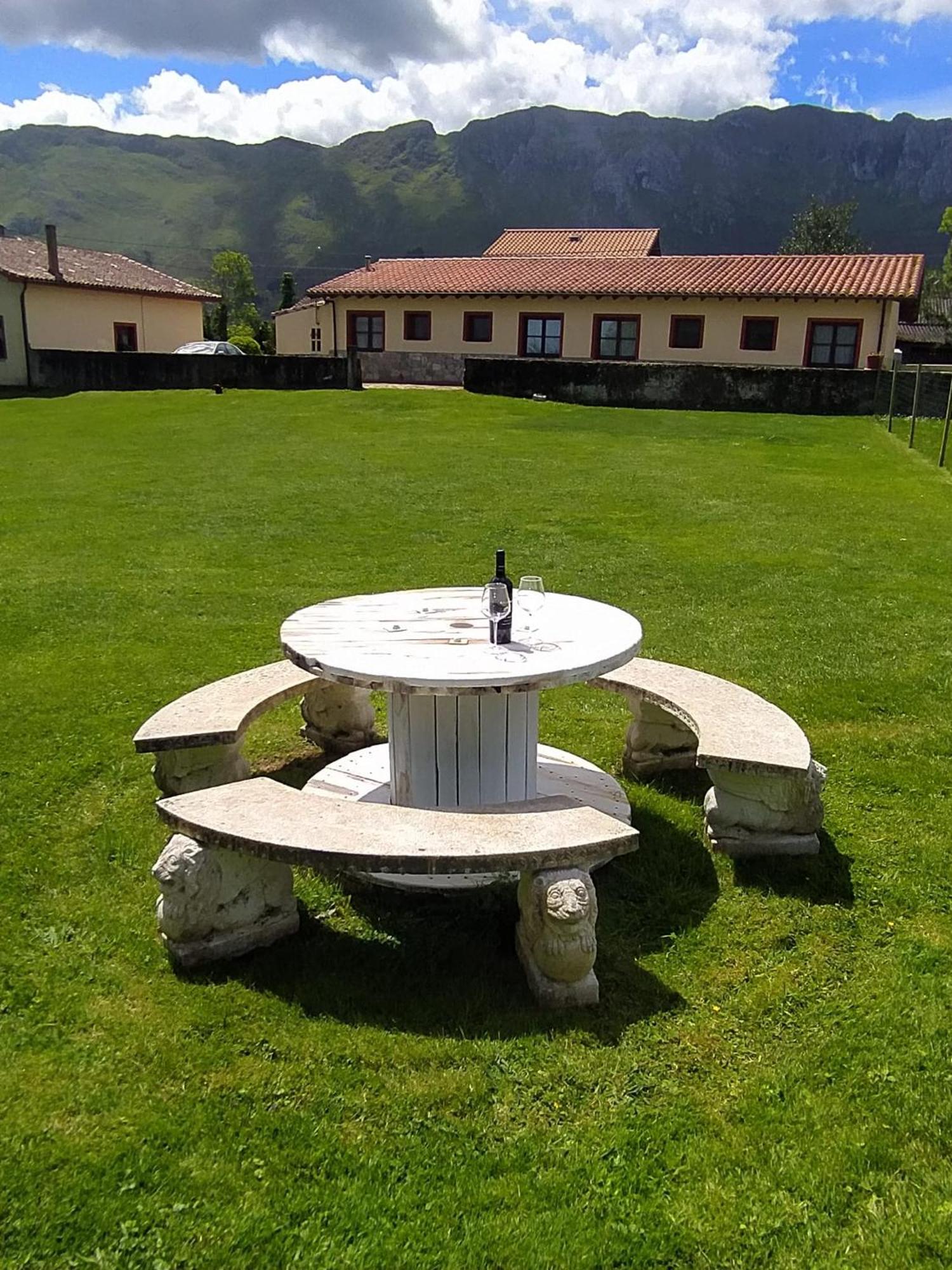 Apartamentos La Tarazana 4 La Pereda de Llanes Екстериор снимка